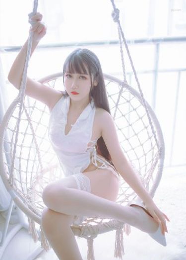 欧美明星白色皮草_1080免费全集观看